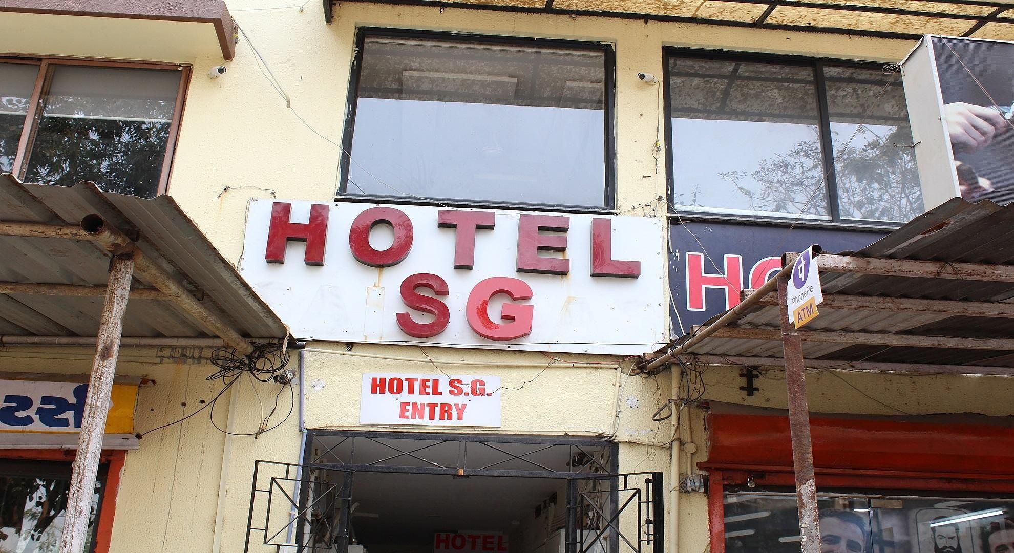 undefined Hotel The S G 7