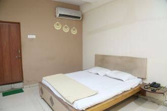 AC Single Room