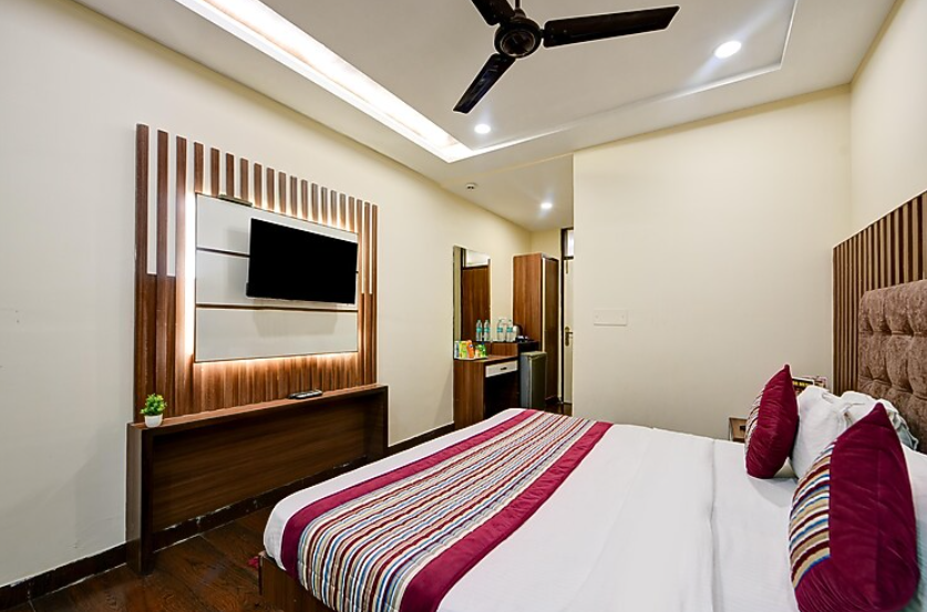 Batra Holiday Home Standard Room 3