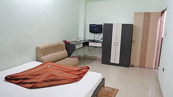 Kasturi Continental Deluxe  Non A/C Room 4