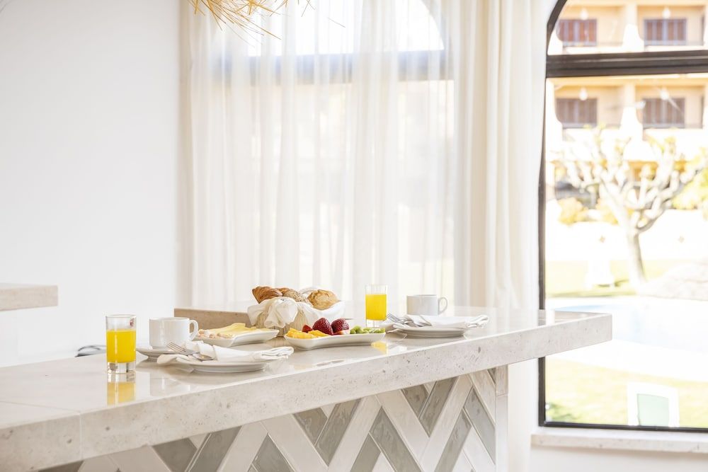 undefined Clube Maria Luisa 3