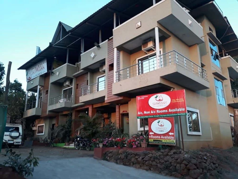 undefined Strawberry homes 8
