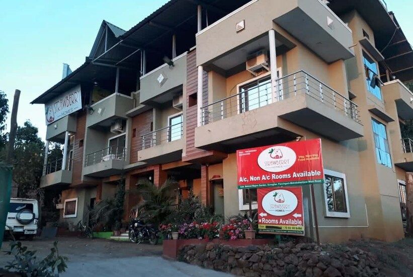 undefined Strawberry homes