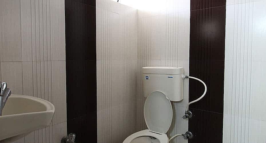 Hotel Ratna Deep Deluxe AC Room 5