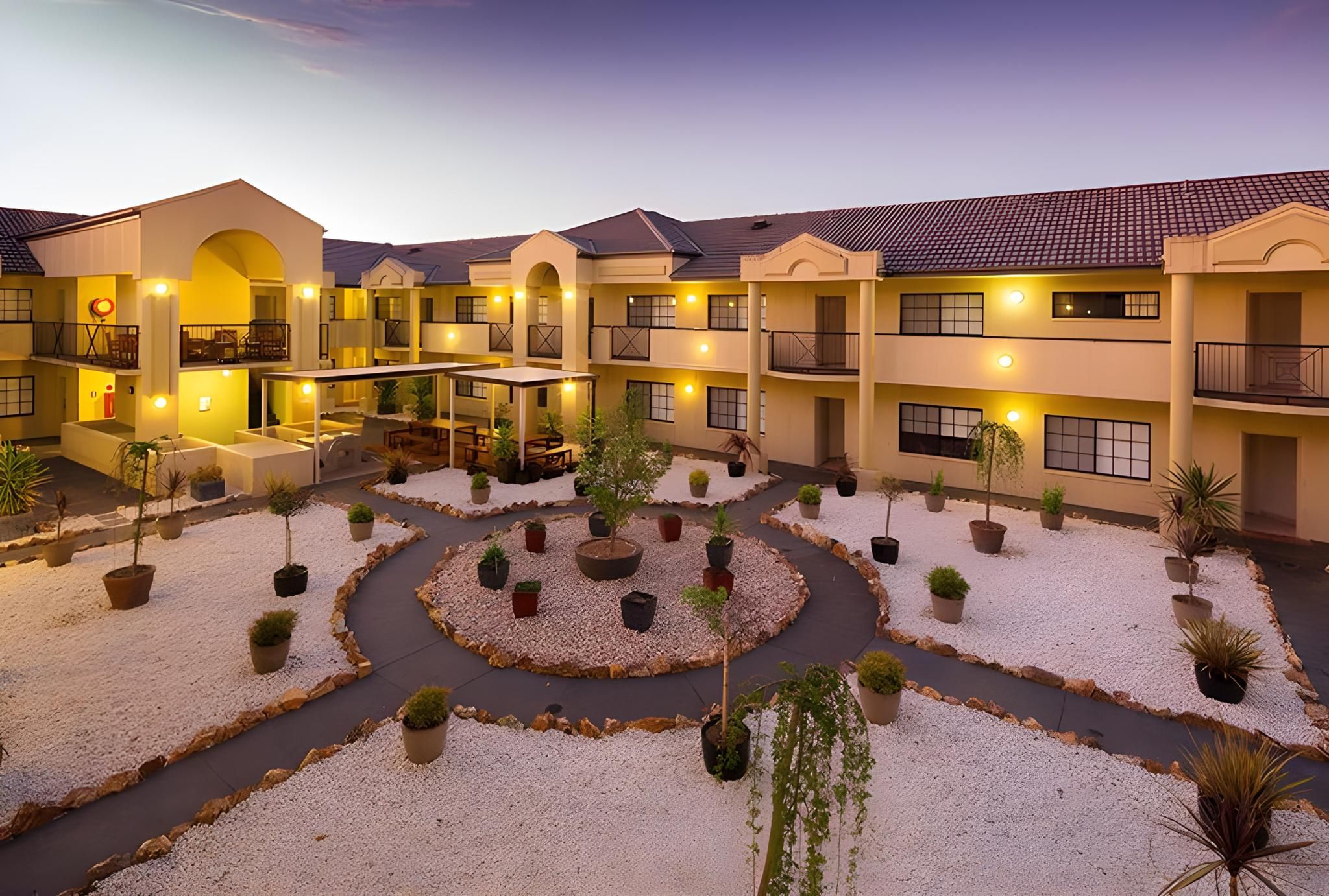 Canberra Parklands Central Apartment Hotel