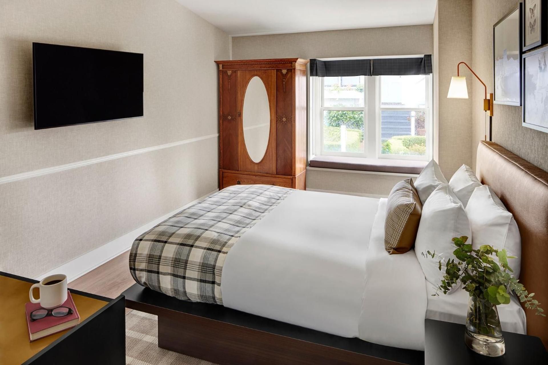 undefined Gosby House Inn, A Four Sisters Inn 10