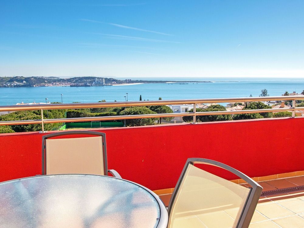 MS Aparthotel Apartment, 1 Bedroom, Balcony, Pool View (or River View) 4