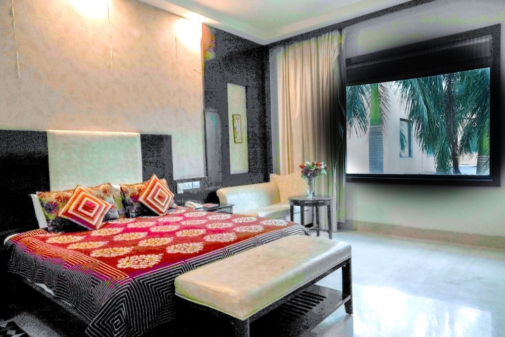 Hotel Airport Residency Deluxe Room 3