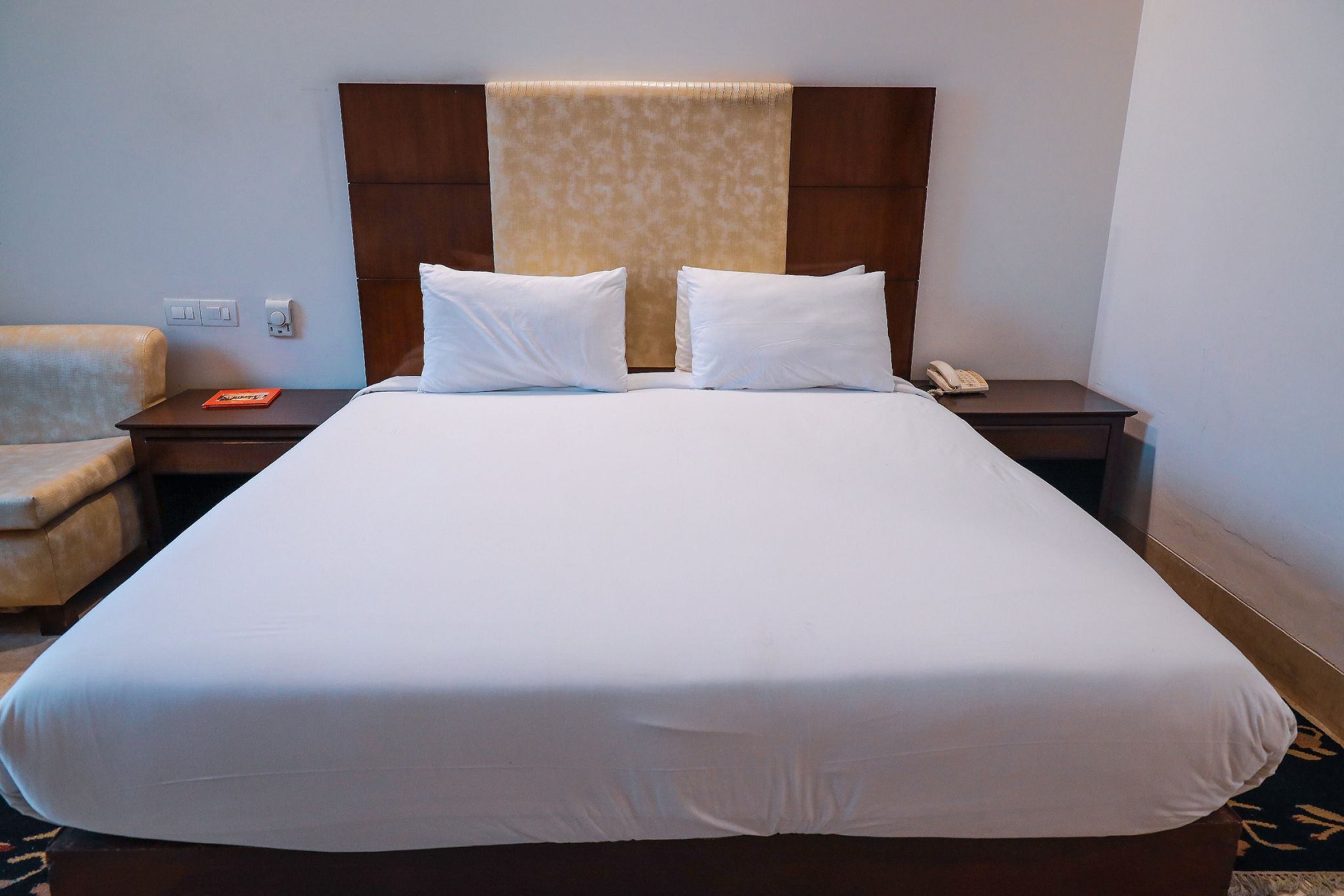 Hotel Airport Residency Deluxe Double Room 3