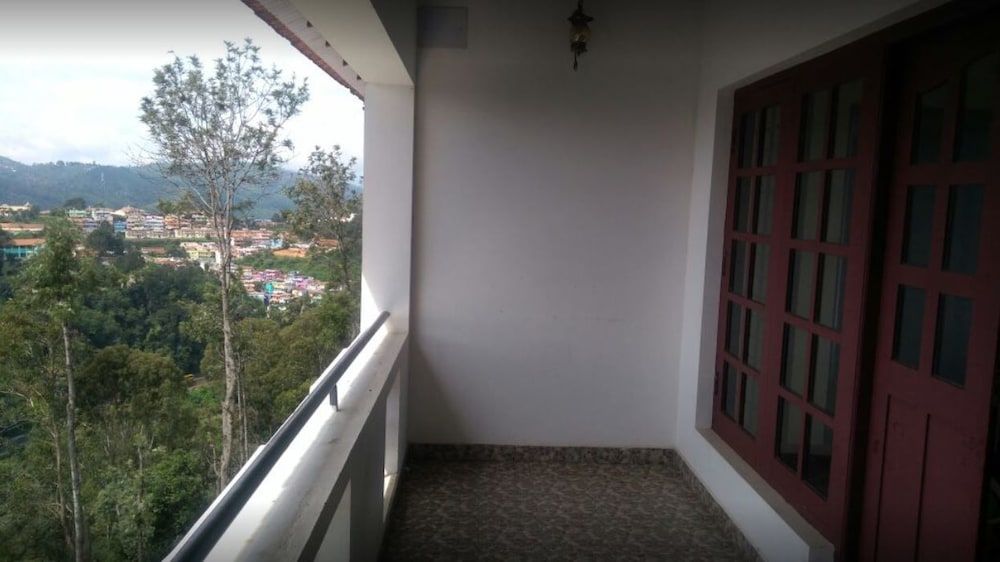 undefined Green Mist Resort 5