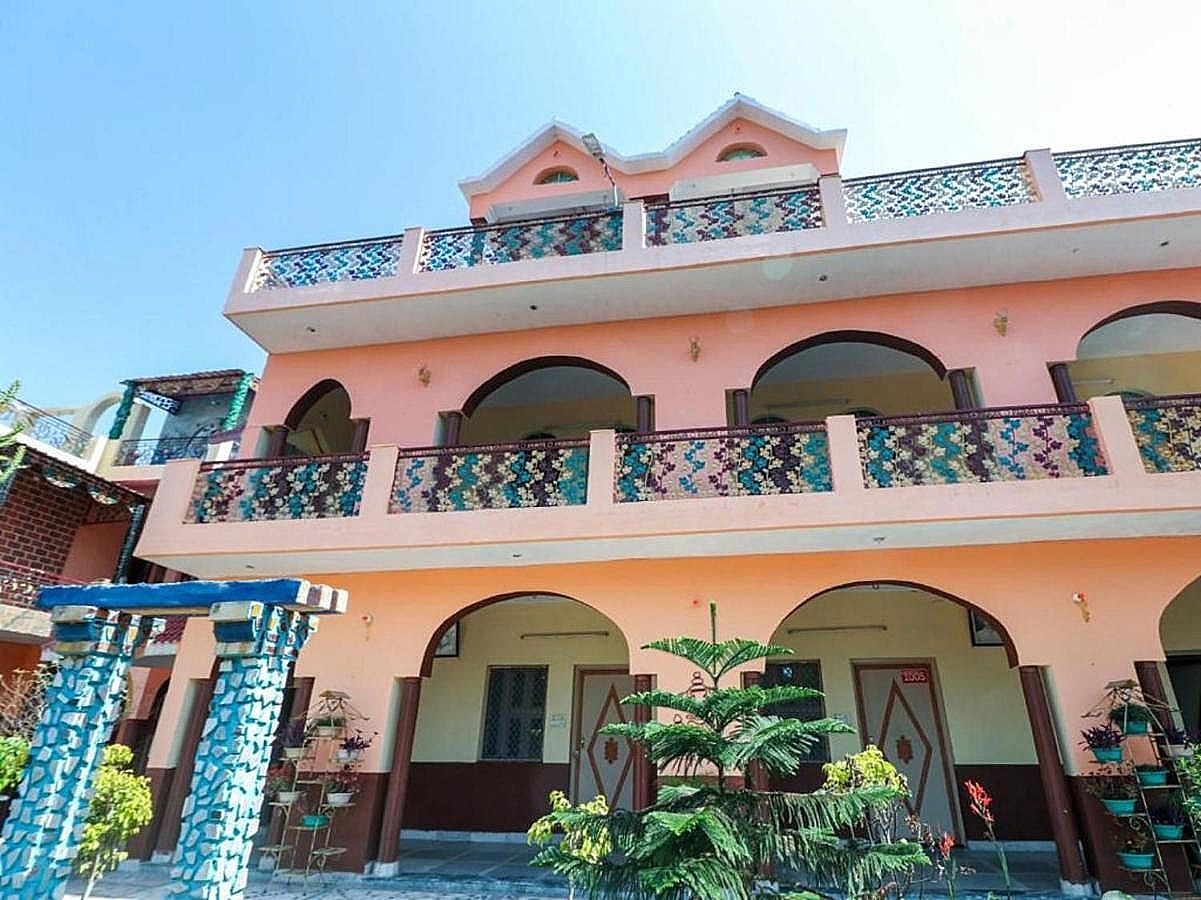 Main Image