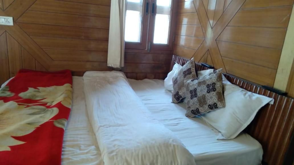 undefined Savoy Hotel 8