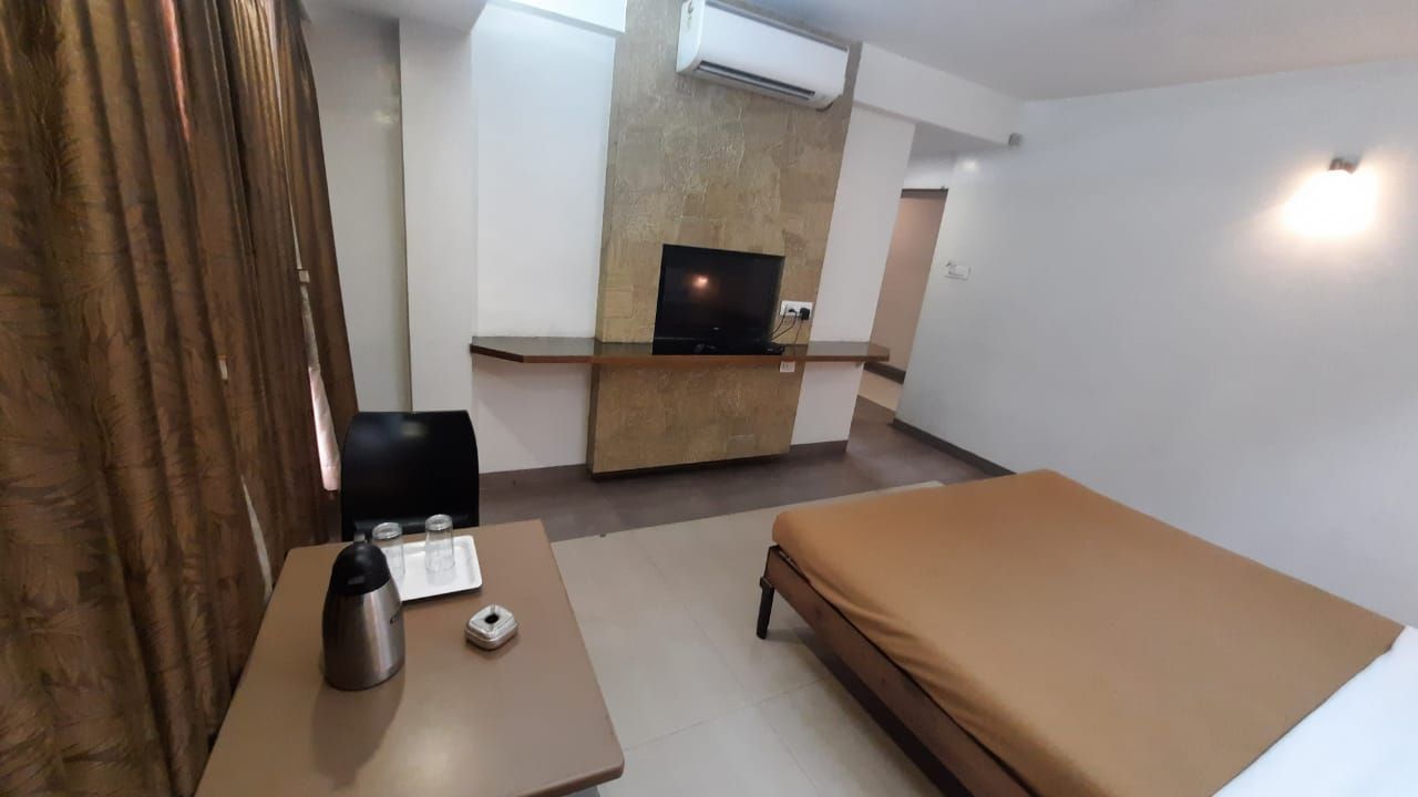 Hotel Gokul Deluxe AC Room 5