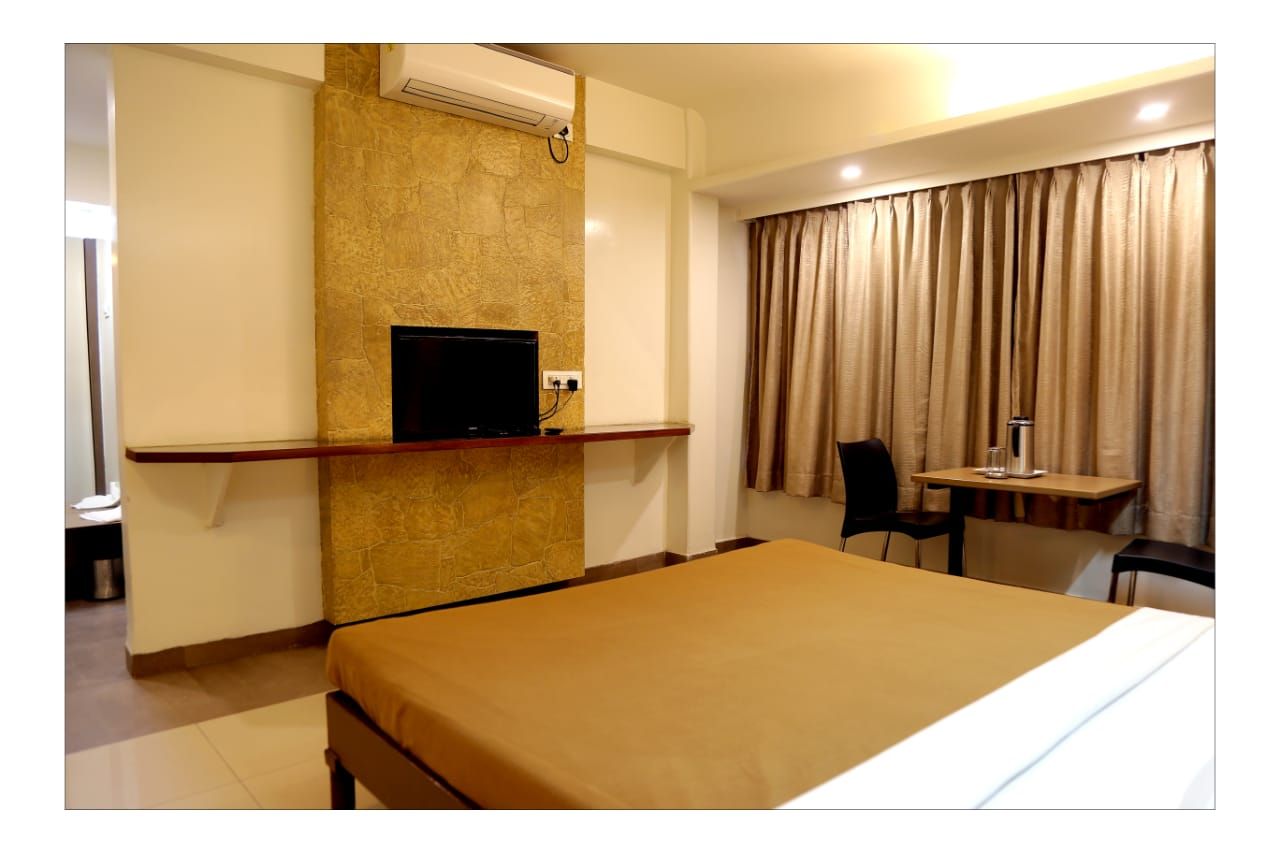 Hotel Gokul Deluxe AC Room 9