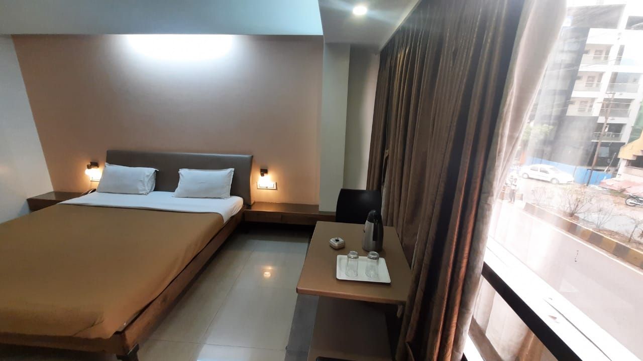 Hotel Gokul Deluxe AC Room