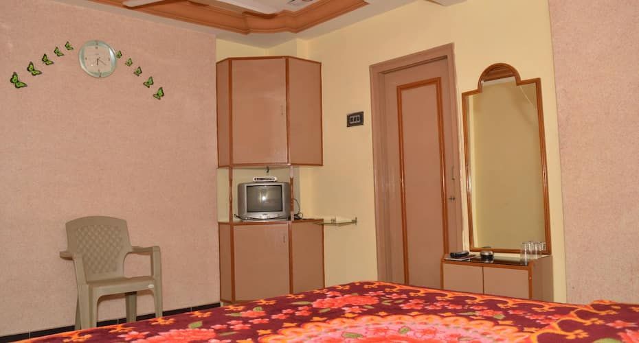 undefined Hotel Ashwin & Guest House 3
