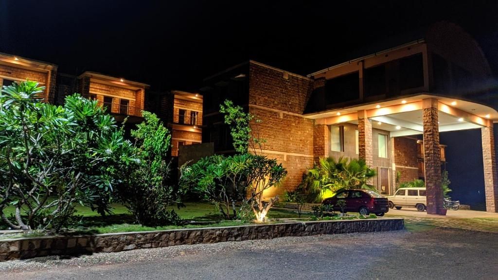 Hotel Exterior