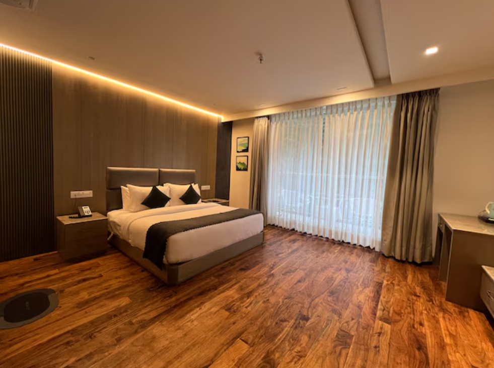 Moksha Riverside Resort & Spa Kasol Royal Room River Facing Balcony