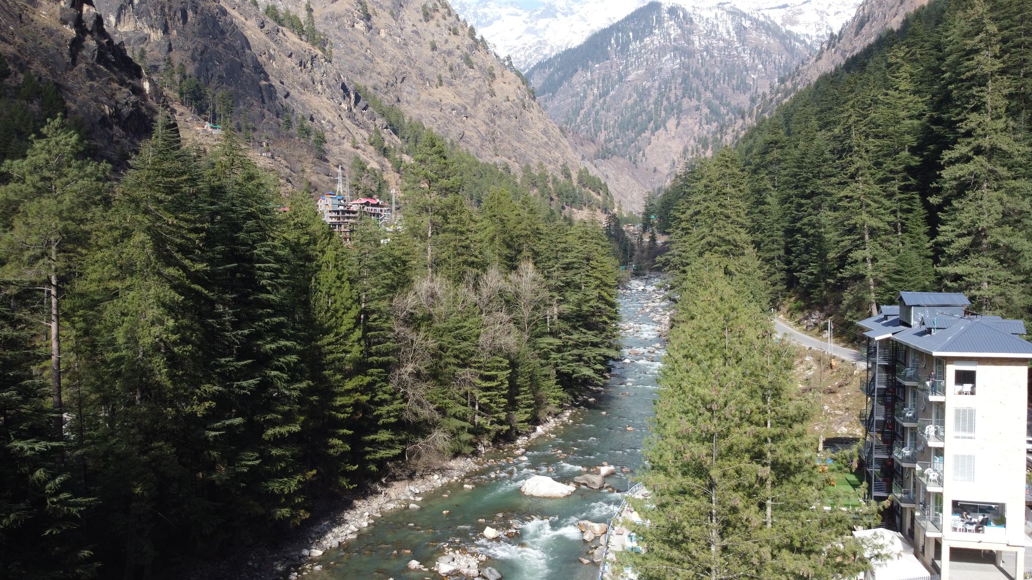 Moksha Riverside Resort & Spa Kasol