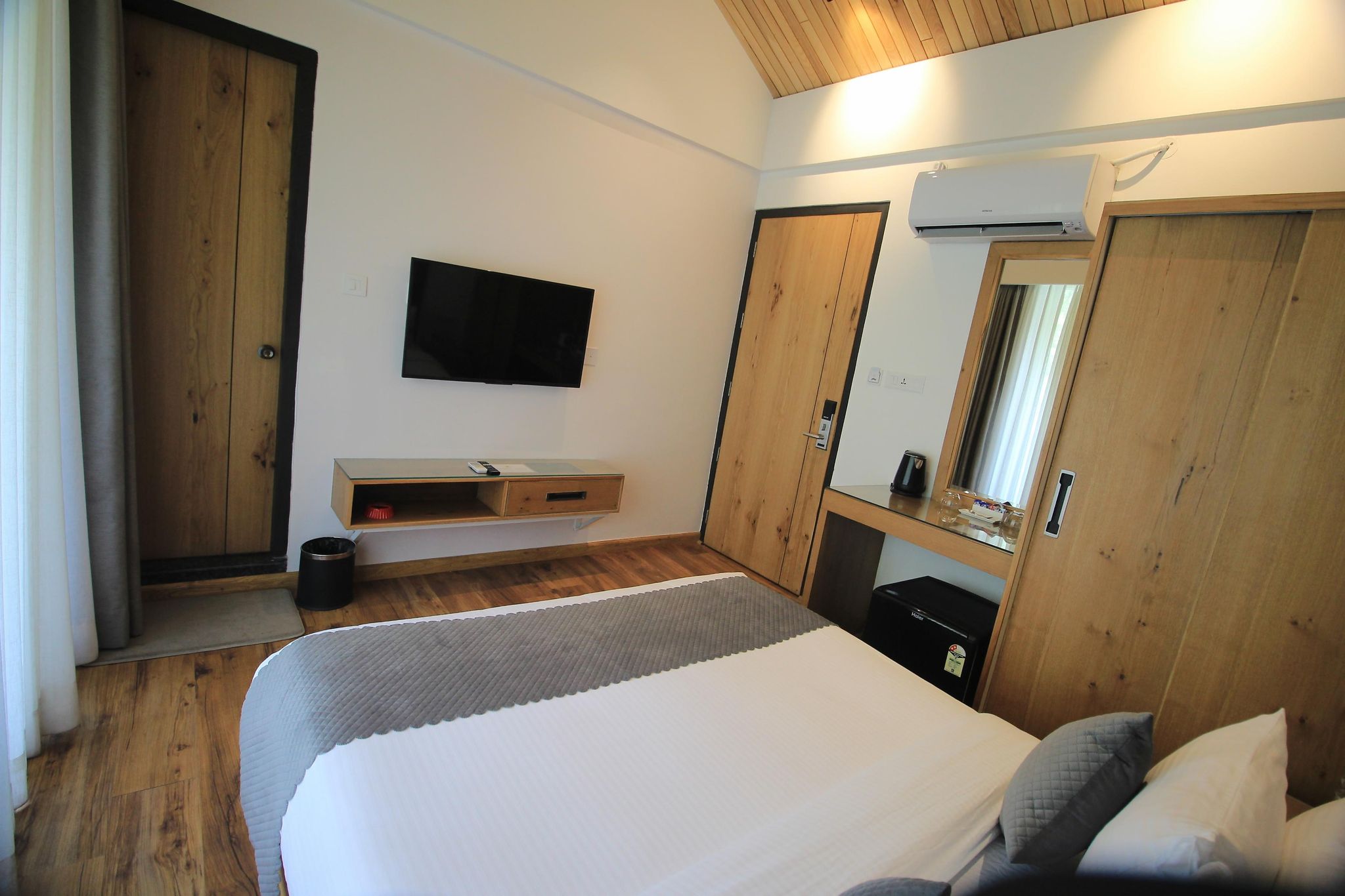 Moksha Riverside Resort Deluxe River Facing with Balcony 7