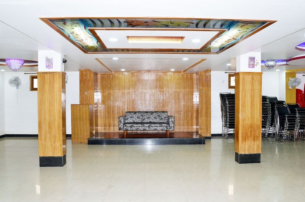 undefined Hotel City Plaza and Restaurant 9