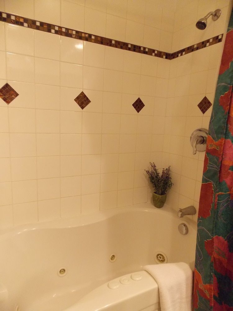 7 Gables Inn & Suites Room (Studio apartment) 3