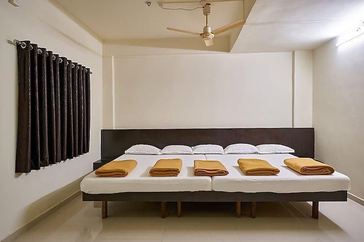 undefined Hotel Ranjan Deluxe 7
