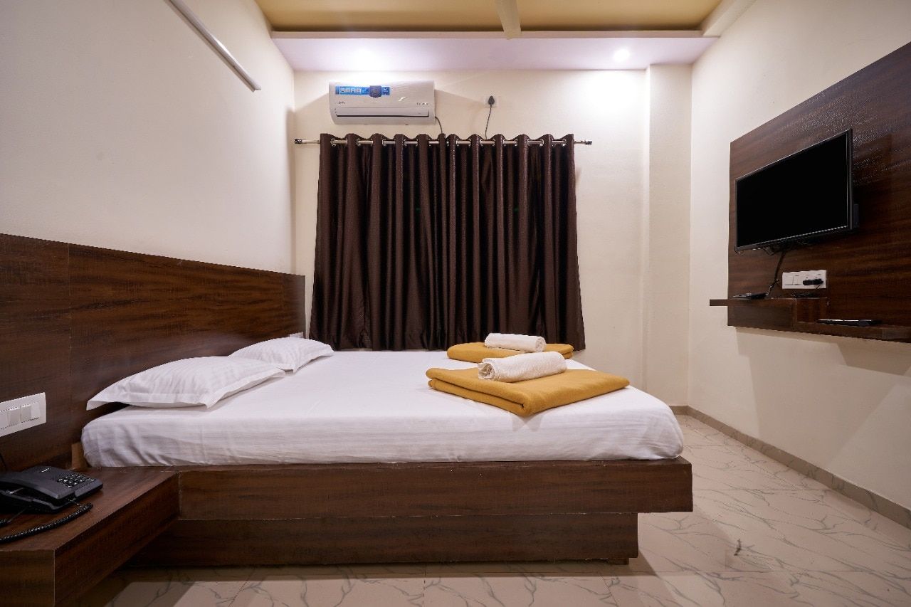 undefined Hotel Ranjan Deluxe 10