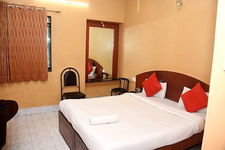 Hotel Suraj Standard Non AC Room 2