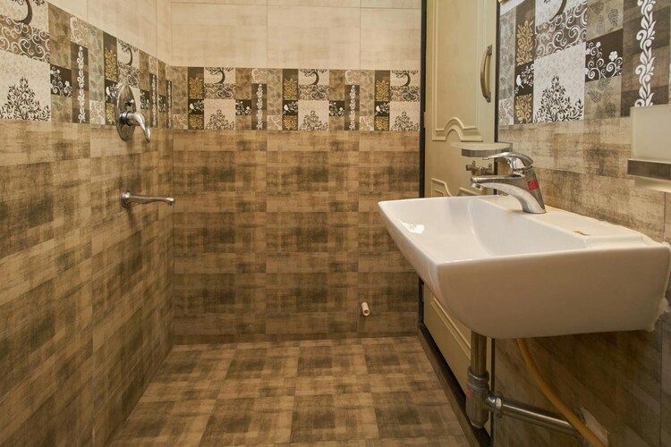 Hotel Suraj Standard Non AC Room 3