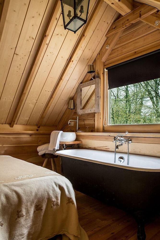 Cabin Lodge