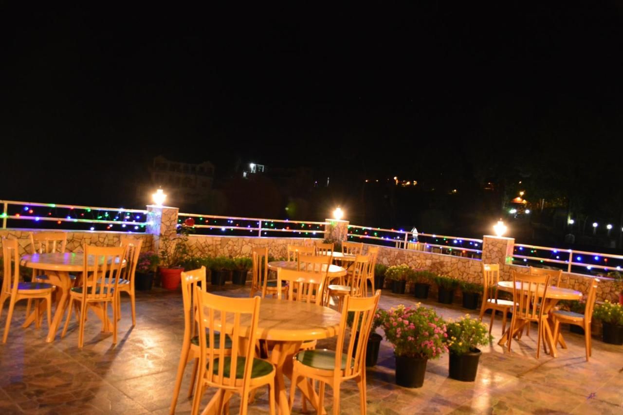 undefined The Golden Peak, Hotel 6