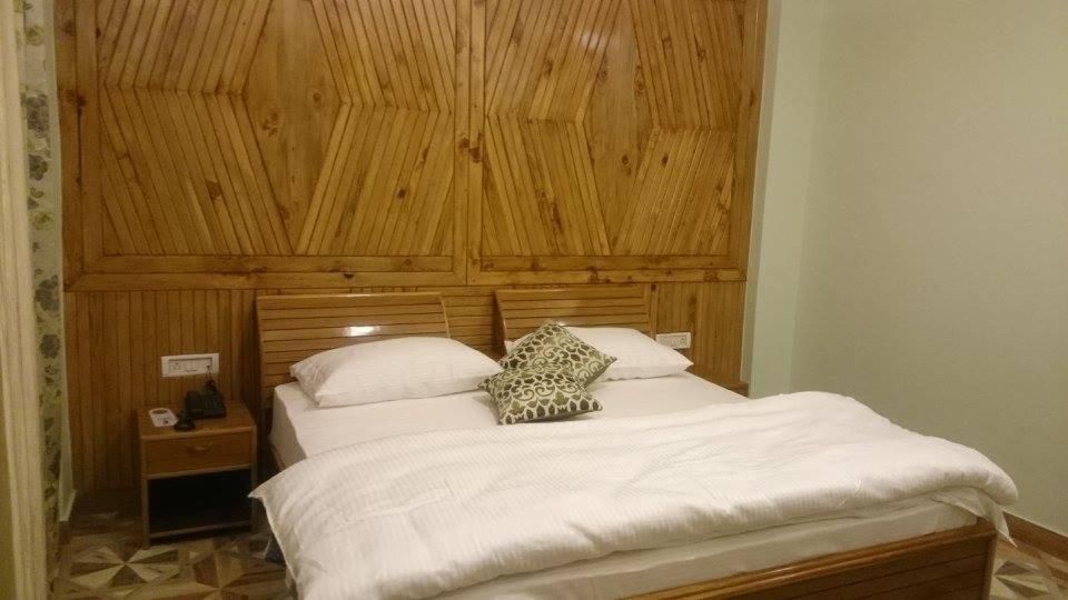undefined The Golden Peak, Hotel 10