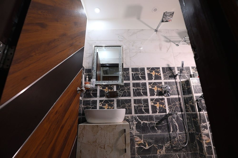 Ganga Forest View Business Room 6