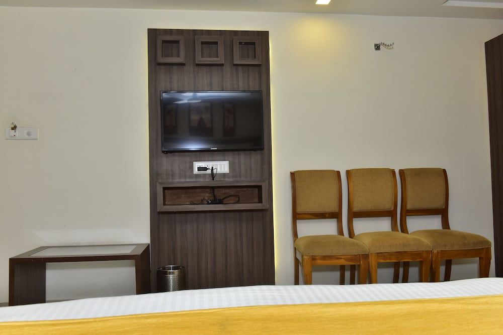 Hotel Dreamland Deluxe Room 14