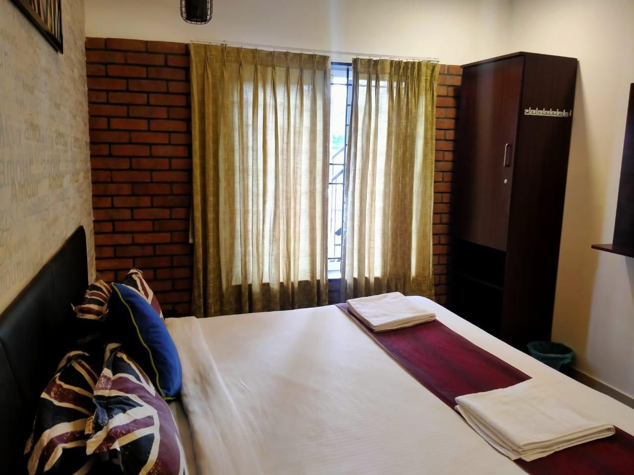 Pagoda Resort Deluxe Room 17