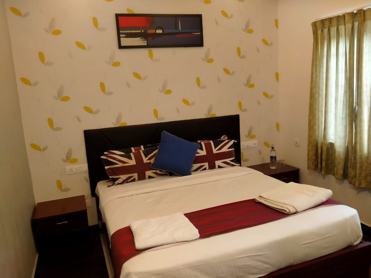 Pagoda Resort Deluxe Room 4