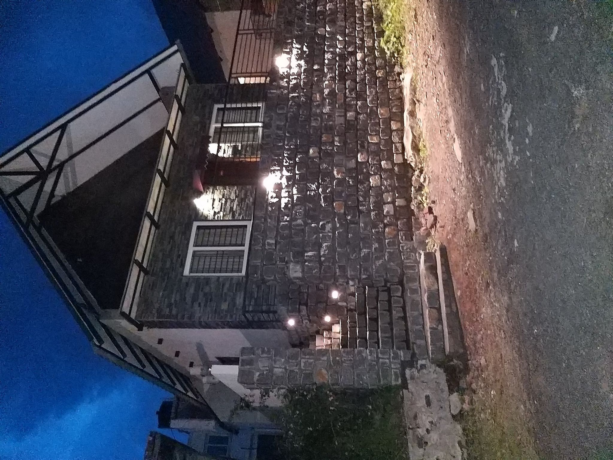 Pagoda Resort Deluxe Room 7