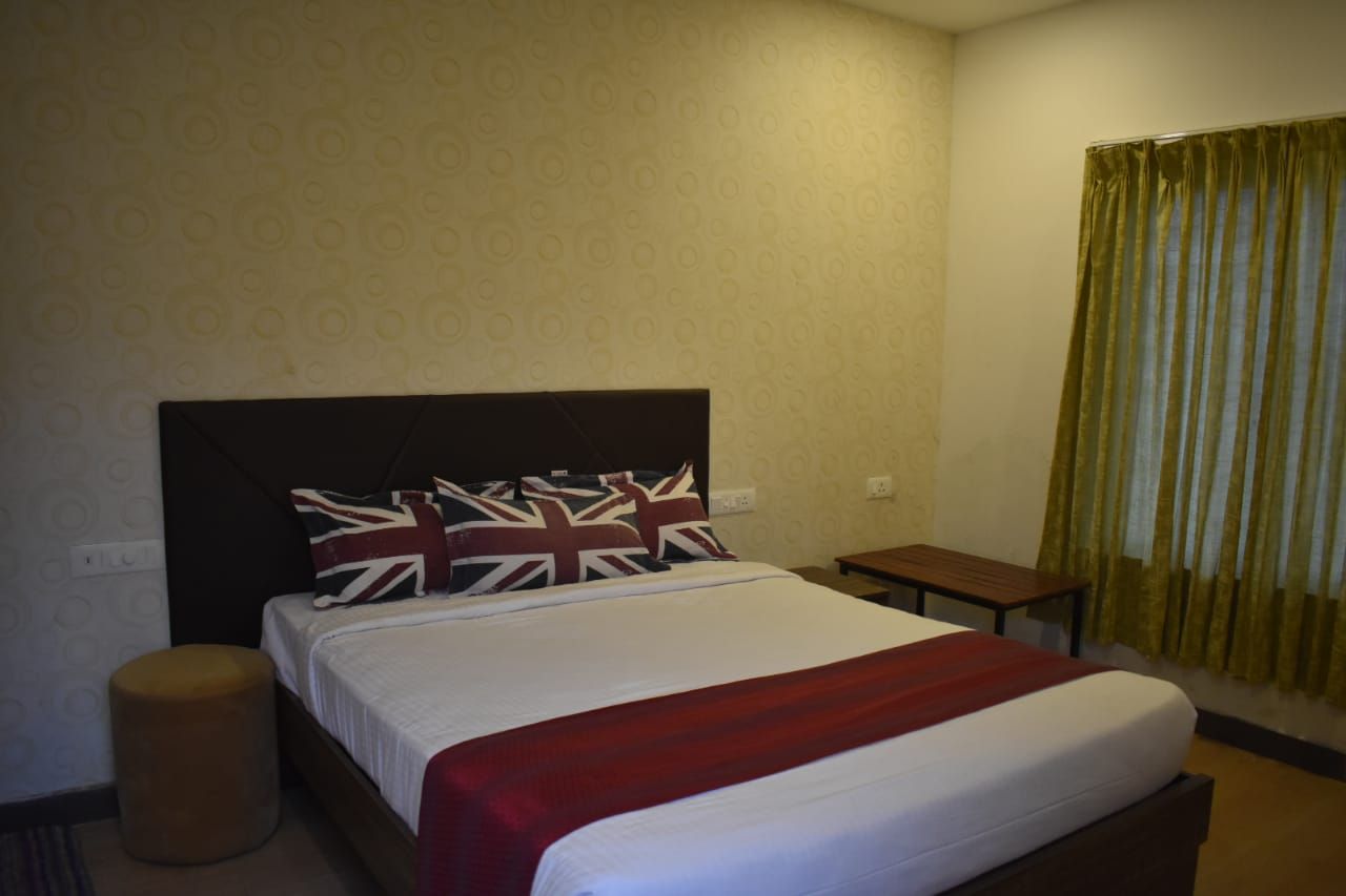 Pagoda Resort Deluxe Room 32