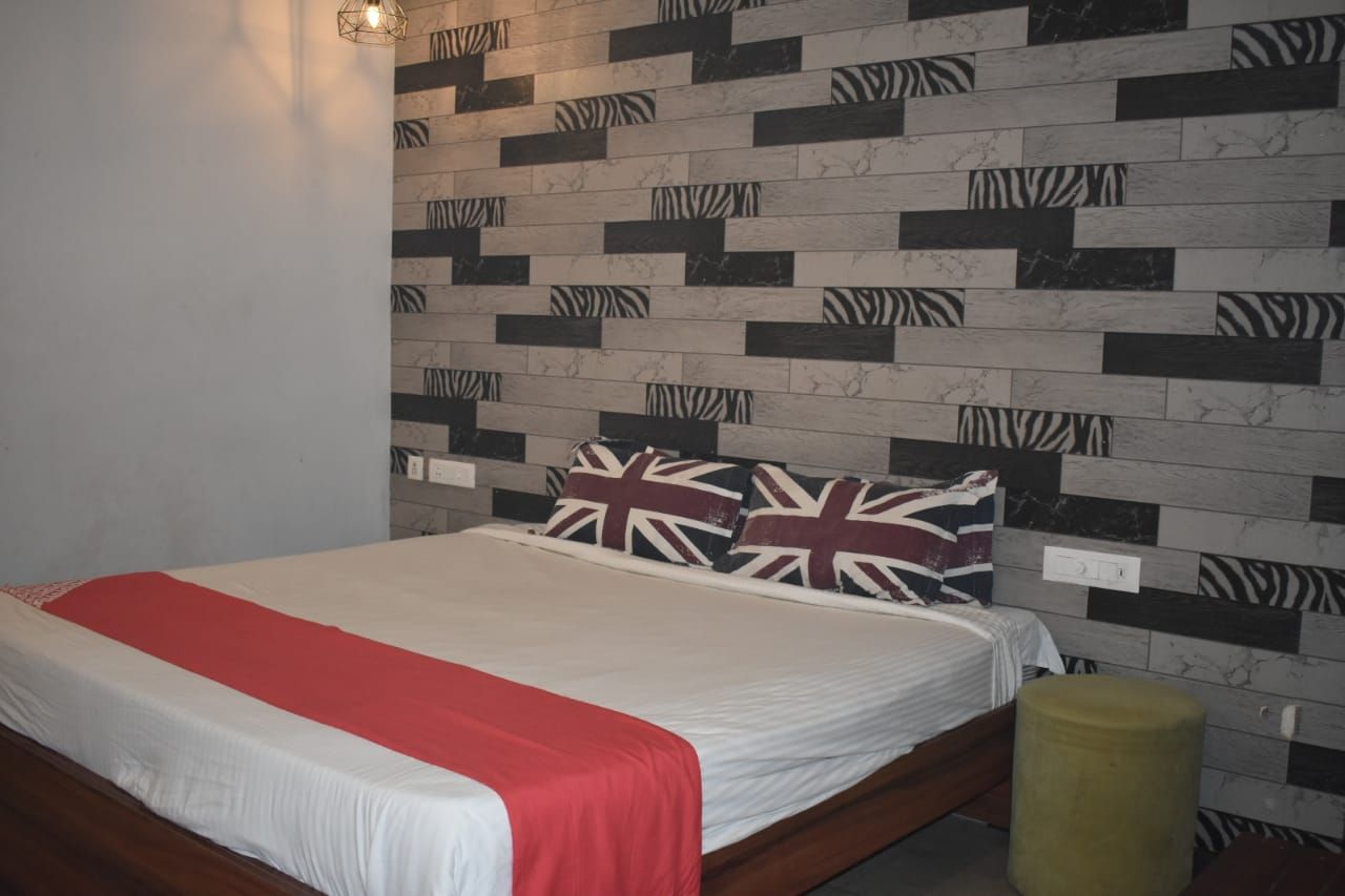 Pagoda Resort Deluxe Room 18