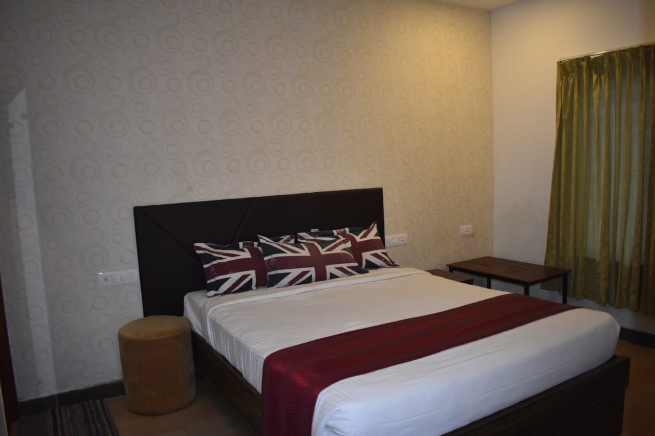 Pagoda Resort Deluxe Room 38