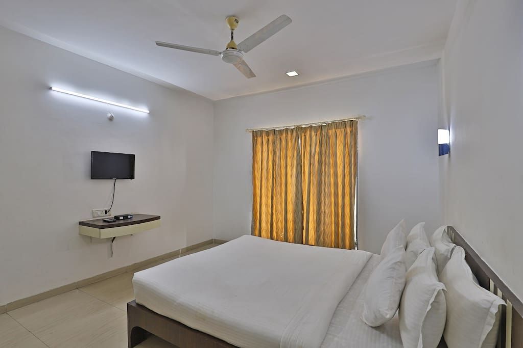 Hotel Utkarsh Executive Room 4