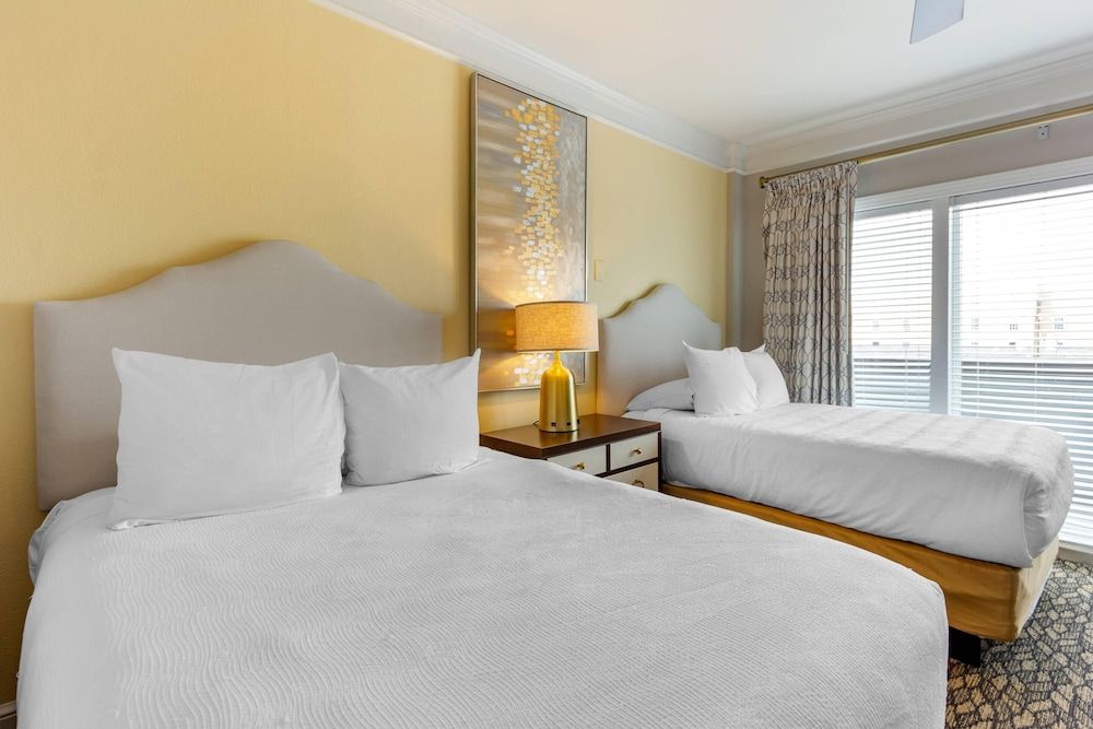 Suite, Non Smoking (2 Double Beds)