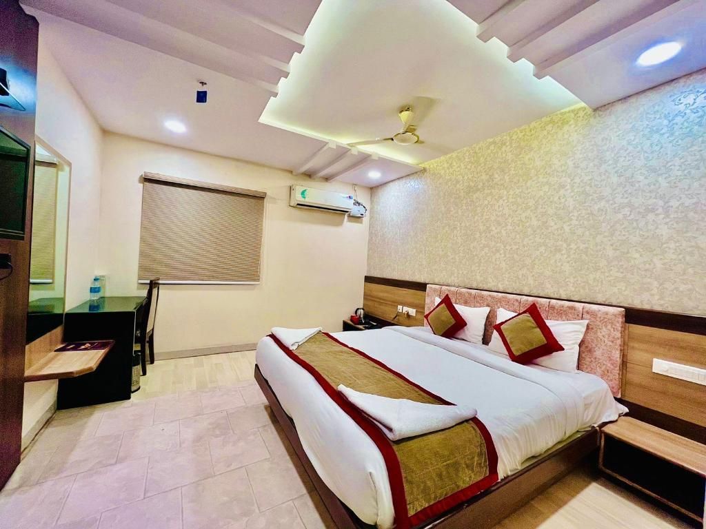Junior Room