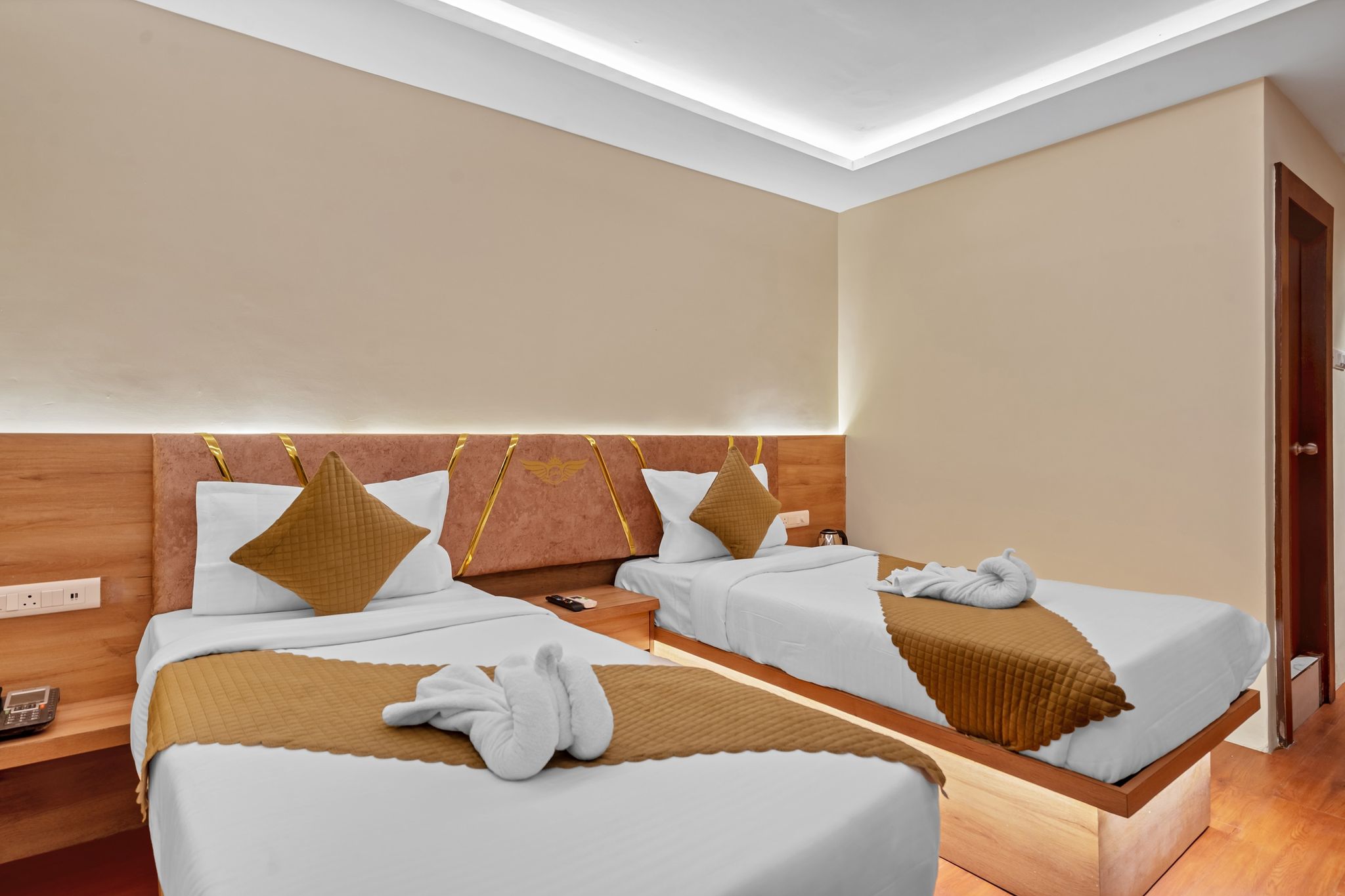 SM Deccan Park Superior twin room 5