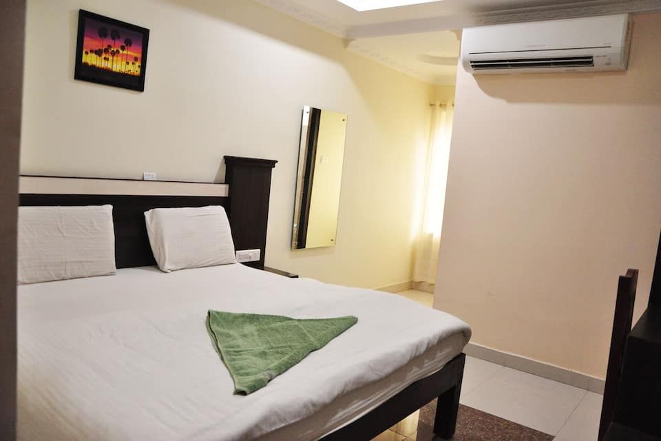 Deluxe Bedroom