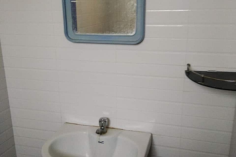 Deluxe AC