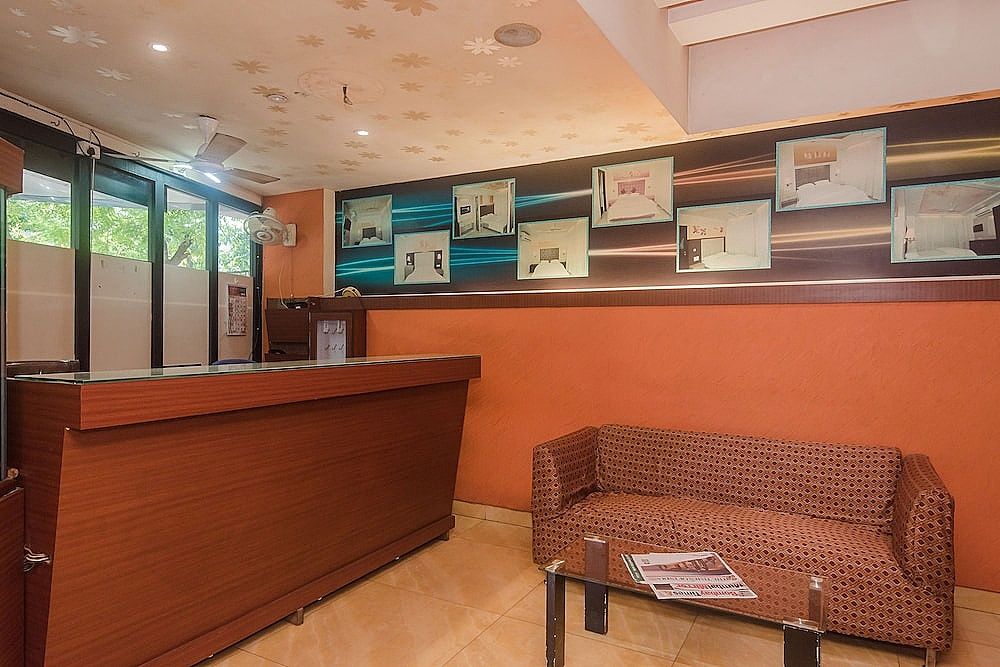 undefined OYO 22061 Hotel Khwaishh Presidency 3