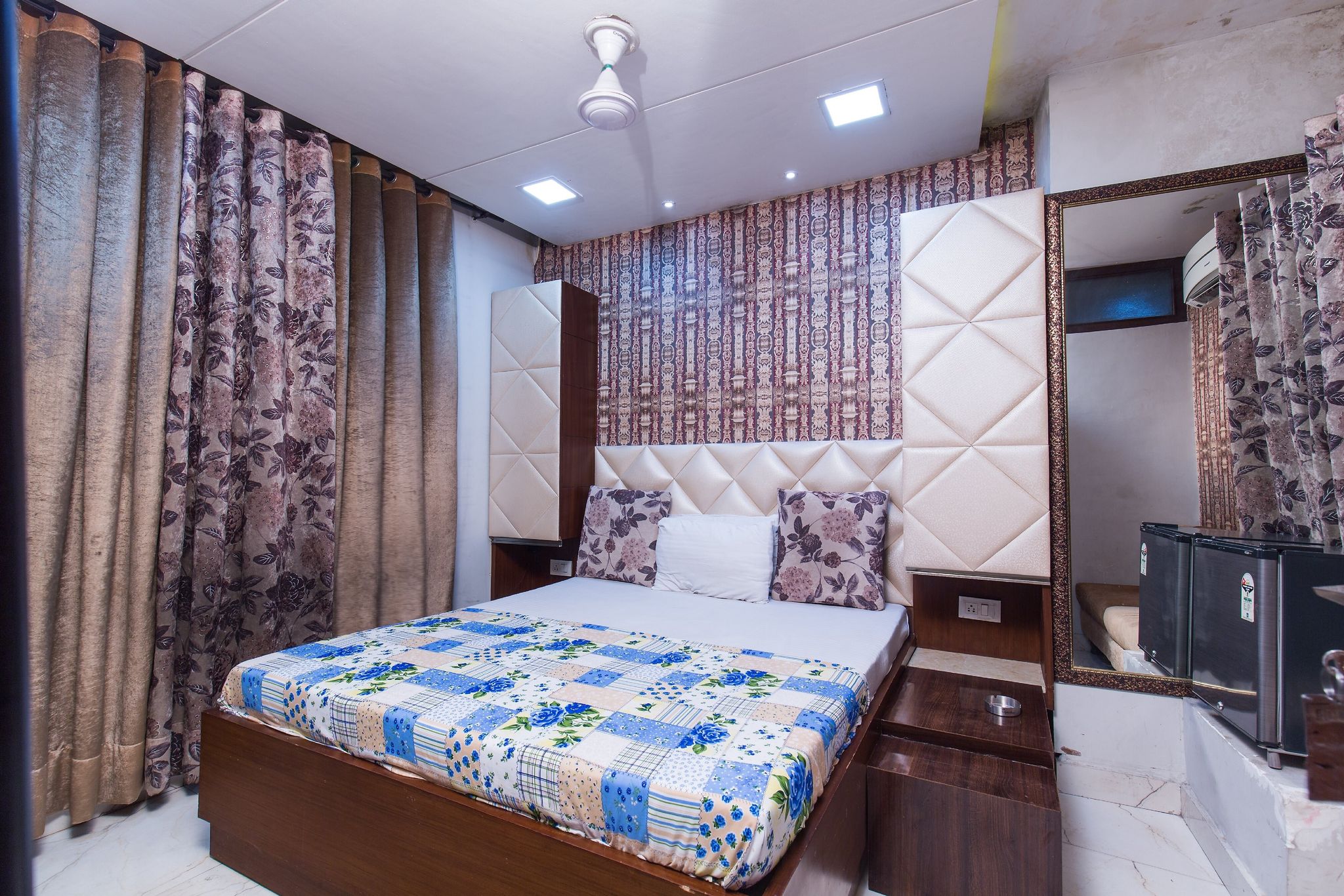 undefined Hotel Brown 5