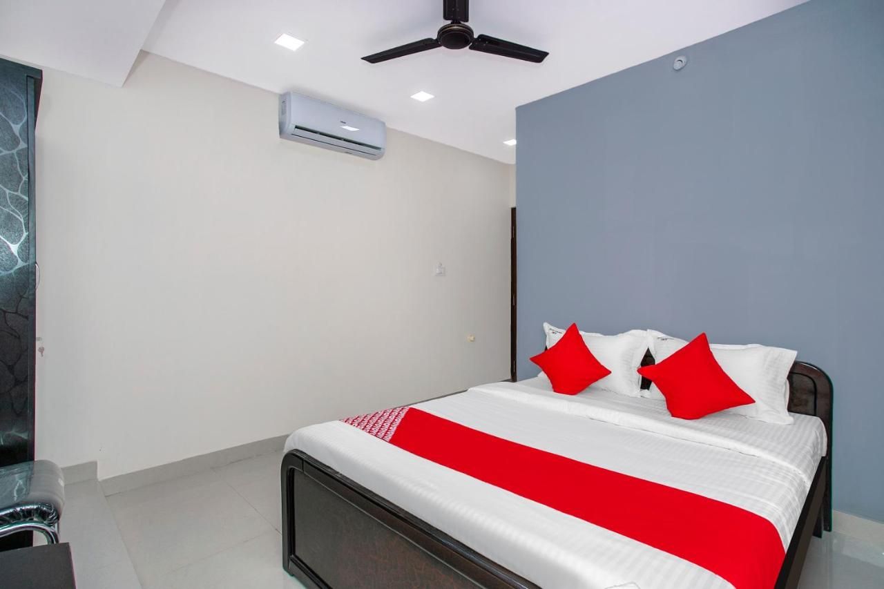 undefined OYO 19934 Hotel Golden Arch 7